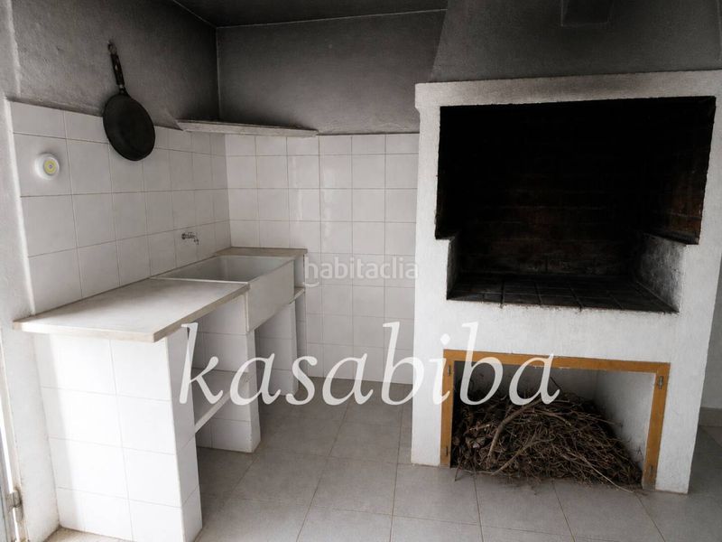 Foto b6290764-1837-4b21-a699-92686a933c1d. Xalet amb piscina a Vilamarxant
