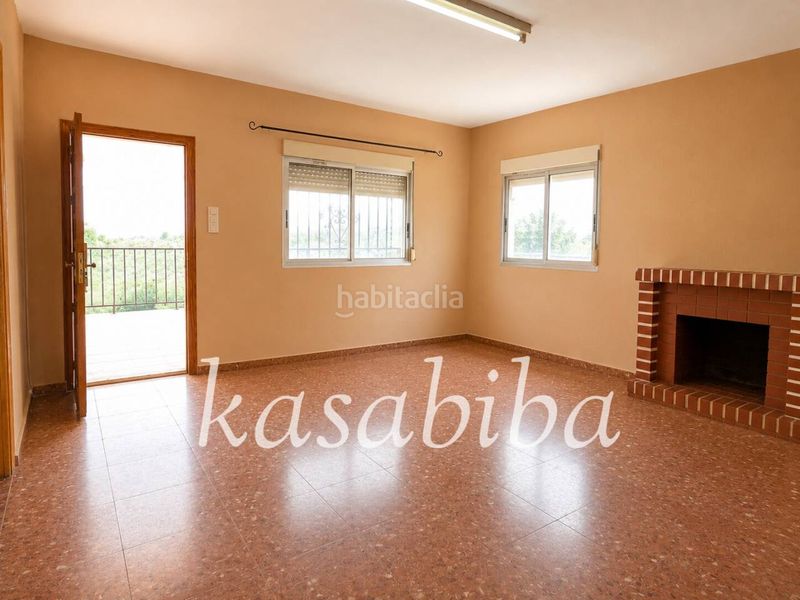Foto ce87730a-b810-47c3-a32c-20bd2bf72e49. Xalet amb piscina a Vilamarxant