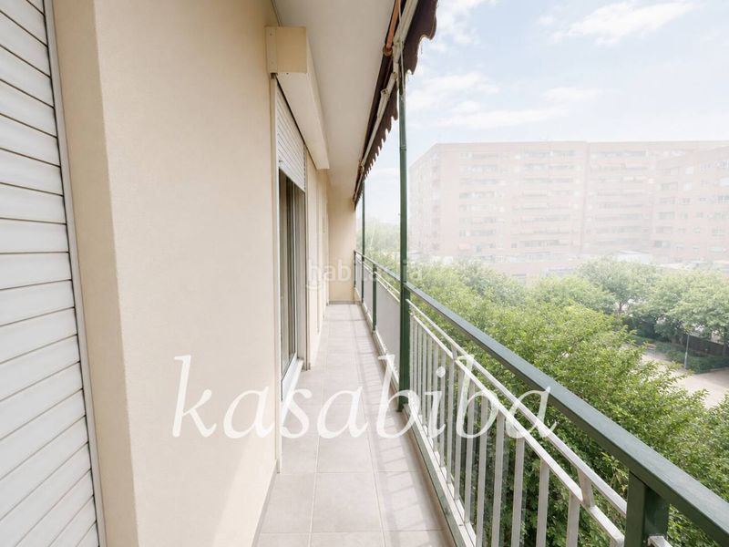 Foto b1700369-8a67-46e4-a28d-61d75849f743. Pis a L´Hort de Senabre Valencia