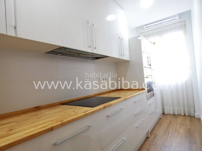 Foto 0ebe2eb5-abf5-4b20-b71c-0fac360bd39c. Pis amb calefacció a Russafa Valencia