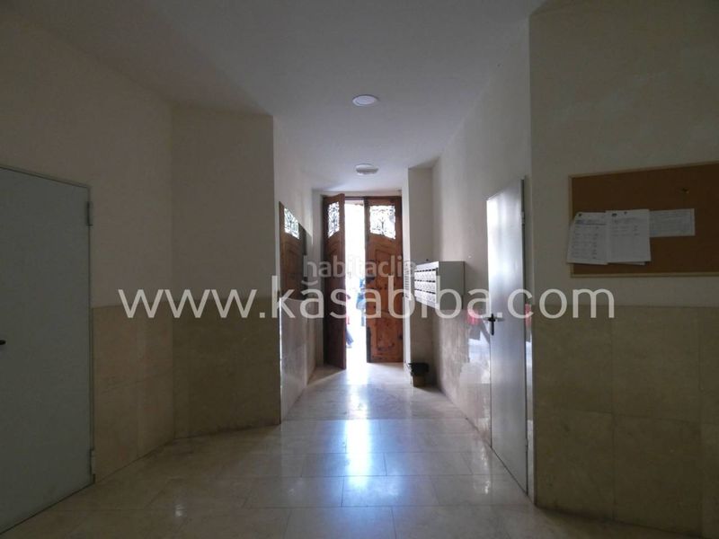 Foto a9a339d3-9777-41c8-9e1c-f164e211b9e1. Pis amb calefacció a Russafa Valencia