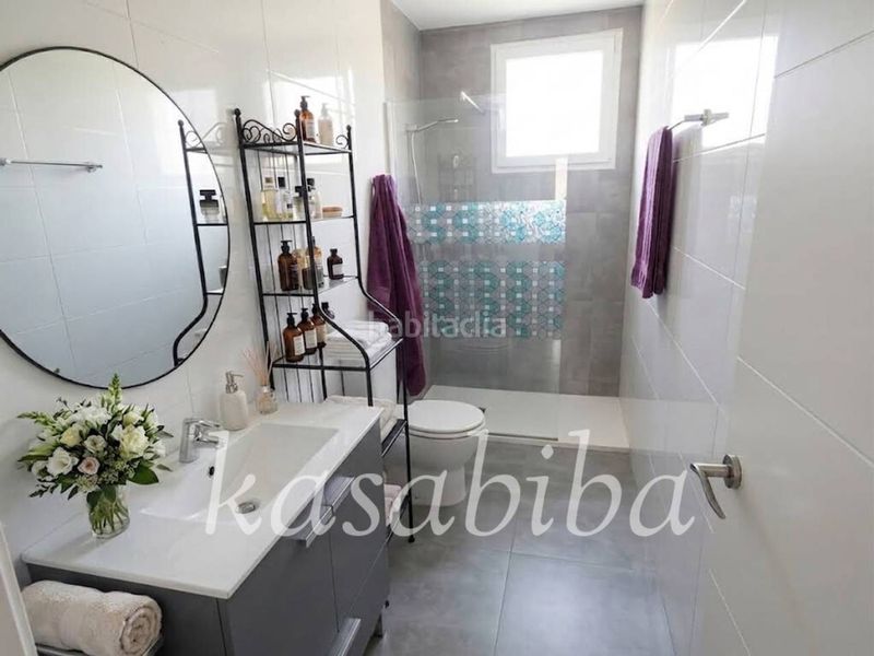Foto 90b21d31-6a85-4689-a495-1f2ce556875c. Xalet amb calefacció aparcament piscina a Albalat dels Tarongers