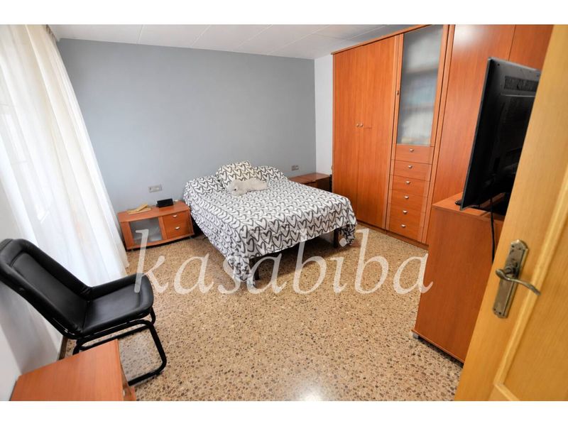 Foto e4e8de79-a0a3-4942-b002-ccc261bfb614. Piso vivienda con plaza de garaje incluida en Centro Ciudad Manises
