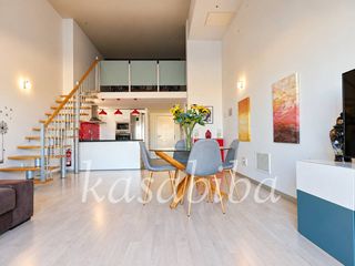 Loft en Calle Creu Roja
