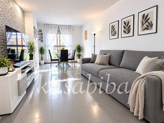 Etagenwohnung  Calle mallent y meri. Piso en venta en centre