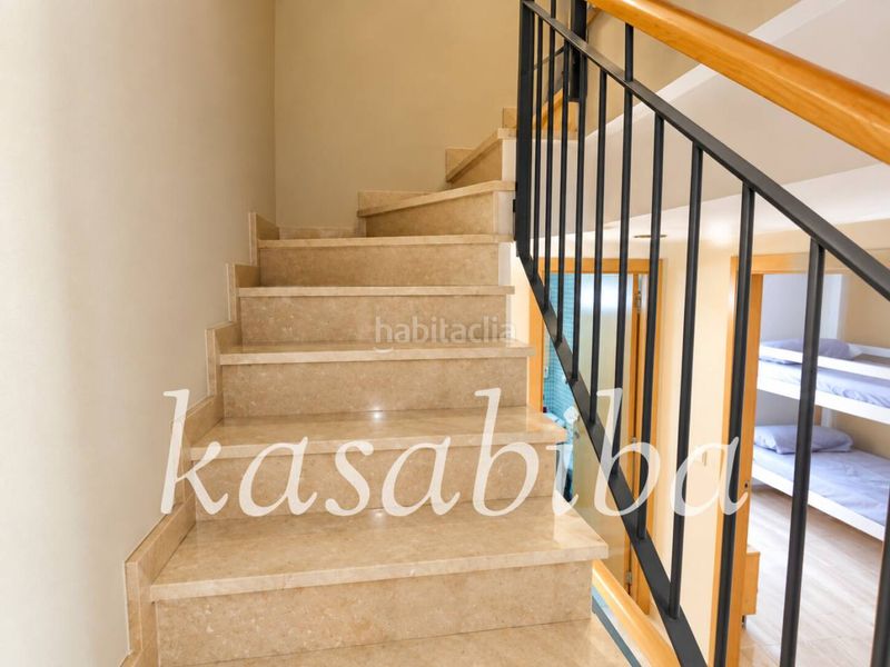 Foto 488f00d2-8ef4-4a67-994a-55f9b1366514. Casa adossada a Sueca Sueca
