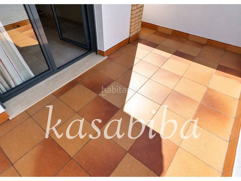 Foto cad55cb7-f48a-46de-8b3e-81a59ba36b29. Casa adossada a Sueca Sueca