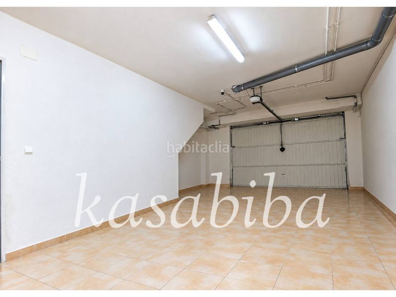Foto fd1ee4a5-57c4-4b1d-92cb-2807e1cf3afb. Casa adossada a Sueca Sueca