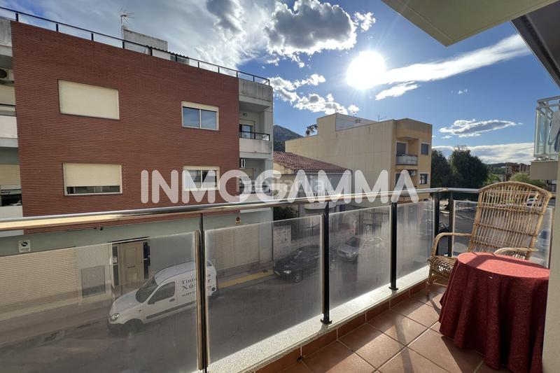 Foto 596e02e5-ba77-42a0-a246-8342e40541bb. Piso  en venta en llauri, 3 dormitorios. en Llaurí