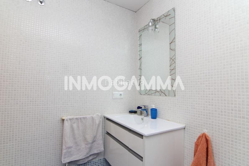 Foto 941f1859-b973-4a90-bee4-7dfeacea30f3. Piso  en venta en llauri, 3 dormitorios. en Llaurí