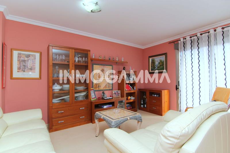 Foto b5bff4f0-0129-47c6-925e-25dd7f4a6d57. Piso  en venta en llauri, 3 dormitorios. en Llaurí