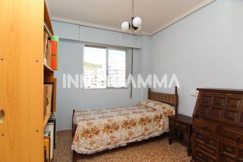Foto 0a8887f8-2d47-48b7-b8f8-9feb31de3a84. Piso  en venta en Racó 1 línea, 4 dormitorios. en Cullera