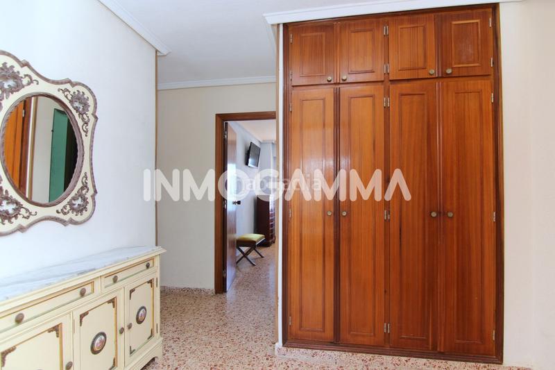 Foto 2a6aaae6-6a1e-4b15-b350-6ebb8697987e. Piso  en venta en Racó 1 línea, 4 dormitorios. en Cullera