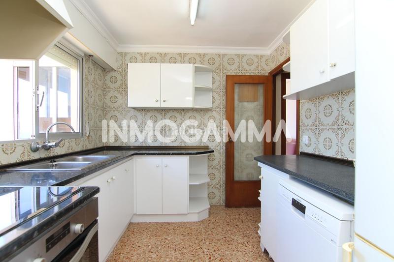 Foto 3e32203d-4b3a-4a34-8060-4953ac3ceaa9. Piso  en venta en Racó 1 línea, 4 dormitorios. en Cullera
