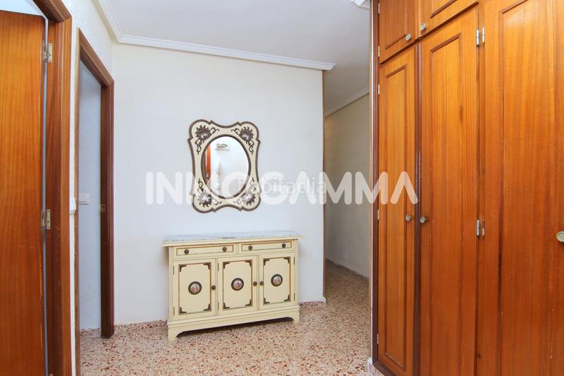 Foto b6eaf2e4-3978-4042-ba8a-a7de32bea715. Piso  en venta en Racó 1 línea, 4 dormitorios. en Cullera