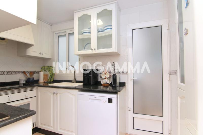 Foto 0ea035c6-26a6-4759-ac37-7d7797a1a48d. Piso  en venta en san antonio 1 línea, 3 dormitorios. en Cullera