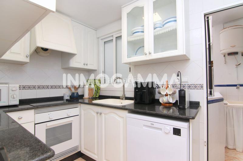 Foto 861dc4f6-6da0-4fd5-a874-f639f887a098. Piso  en venta en san antonio 1 línea, 3 dormitorios. en Cullera