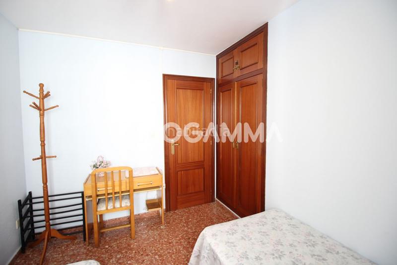 Foto 8351e71b-2c72-4d23-b1d9-2a9a55353622. Alquiler apartamento  en alquiler en san antonio avenida, 3 dormitorios. en Cullera