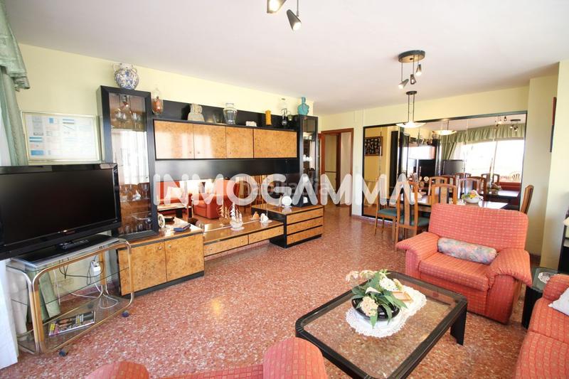 Foto d9bf5698-f5cd-43ed-8c31-cd6d779704f8. Alquiler apartamento  en alquiler en san antonio avenida, 3 dormitorios. en Cullera