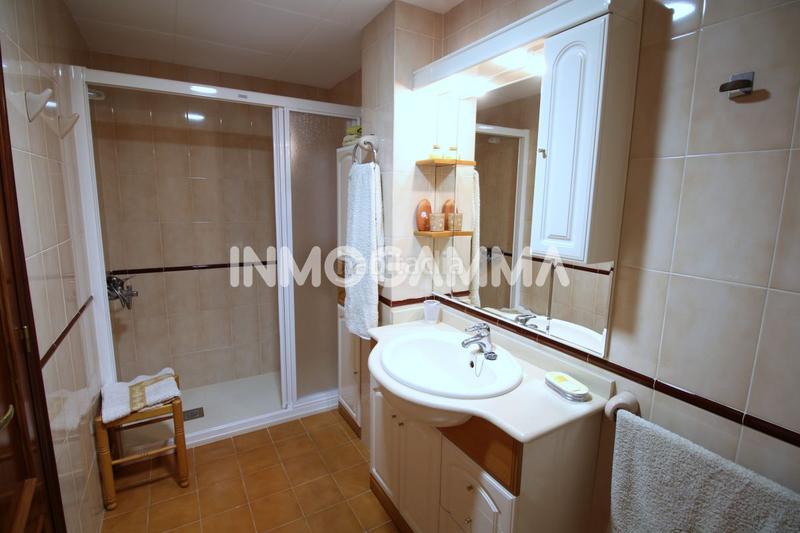Foto f818e3ae-dc4c-436f-ac3d-024f96bf56ed. Alquiler apartamento  en alquiler en san antonio avenida, 3 dormitorios. en Cullera