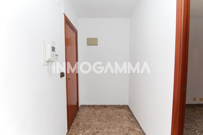 Foto 9c0be7c4-8ae8-4767-a799-049a91ea15d5. Oficina a pueblo de Cullera Cullera