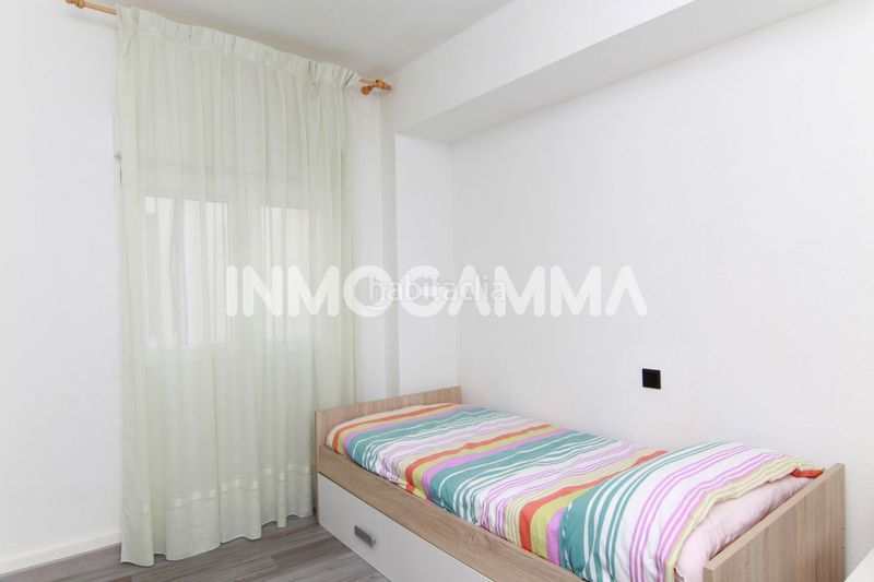 Foto cfb0db9f-e96d-4b64-b23d-34891307637d. Pis a pueblo de Cullera Cullera
