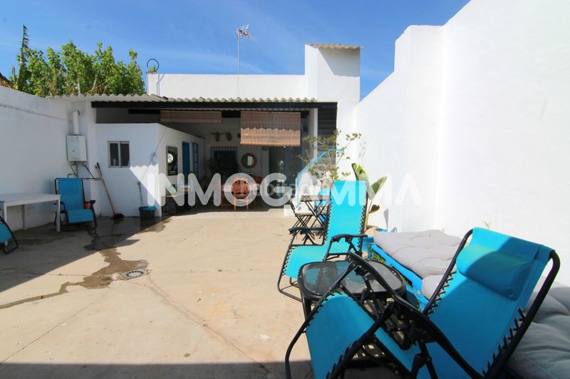 Foto f2d247bf-0fc5-4794-8c92-0f871883d62e. Casa a Bega de Mar Sueca