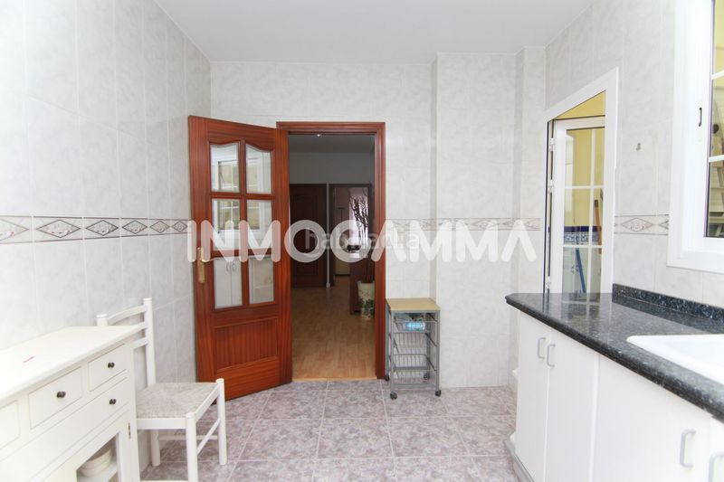 Foto 4900d80d-6c33-4682-8096-2e49876438bb. Planta baixa a pueblo de Cullera Cullera