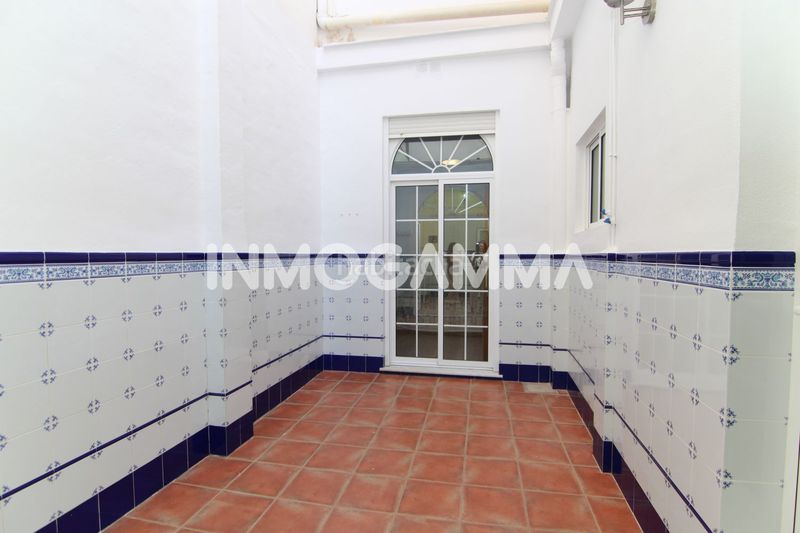 Foto 548f739e-25e2-4680-b714-06a2dbd6de26. Planta baixa a pueblo de Cullera Cullera