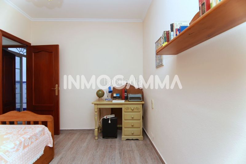Foto 5bcbd0fd-57e7-4d05-91a8-ad33eceeead9. Planta baixa a pueblo de Cullera Cullera