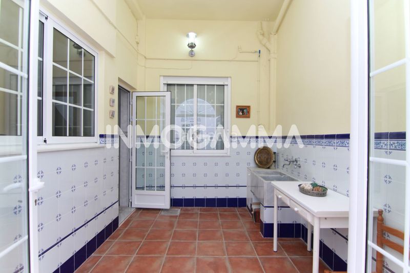 Foto c9baf6e9-4aeb-4026-a3ee-13bee9114c01. Planta baixa a pueblo de Cullera Cullera
