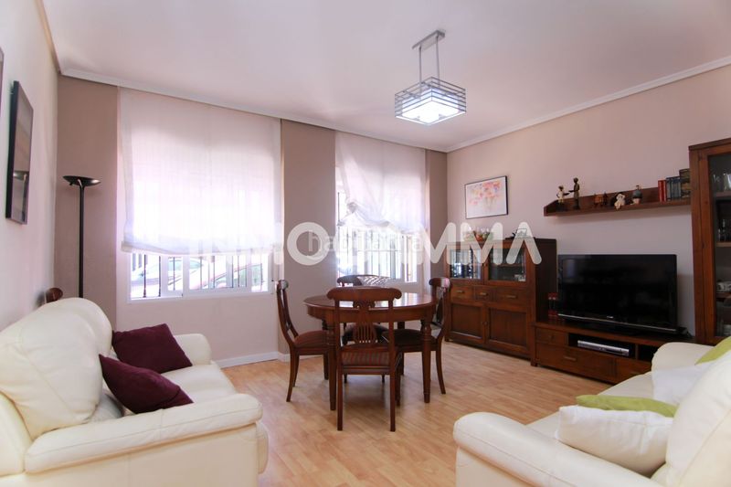 Foto f173abc0-7c69-4e89-bac6-bb03d4c869f1. Planta baixa a pueblo de Cullera Cullera