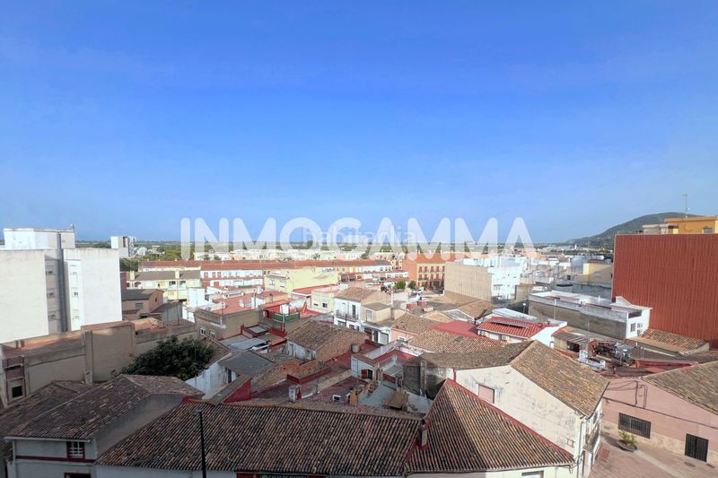 Foto b141024c-34fd-475f-ba60-8cf11e46f8ce. Pis a Favara