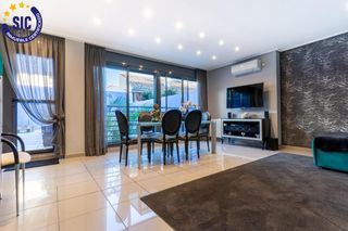 Casa  Castello. Exclusiva casa en calle alacuás espacio, diseño y máximo confort