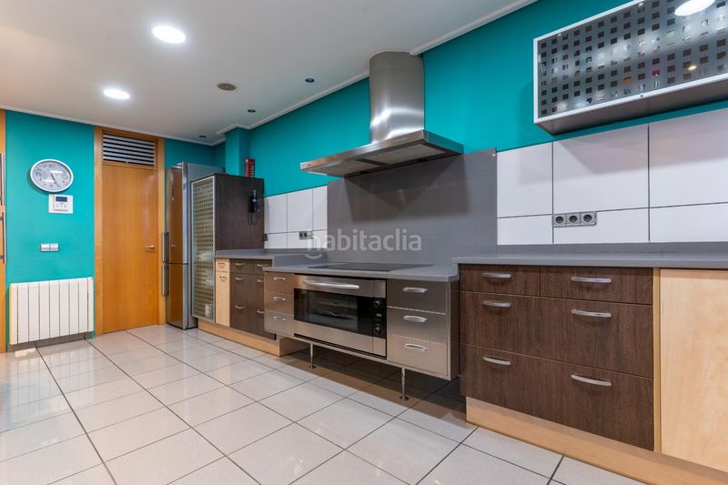 Foto ff34b3b8-b66b-4bbd-83a7-23d1dcd78651. Casa amb calefacció aparcament a Alaquàs