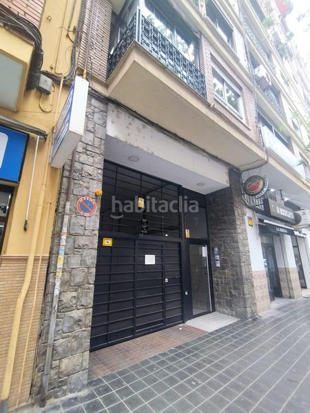 Foto a7522836-f3c6-4789-95f7-bd033ef9e053. Aparcament cotxe a Vara de Quart Valencia