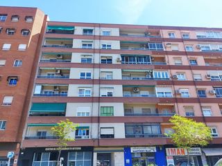Flat  Avenida pio xii. Campanar a tus pies