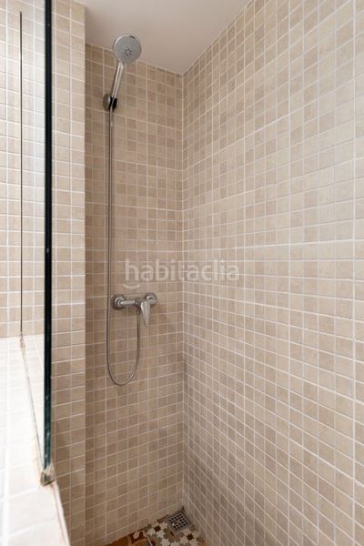 Foto b47d5900-ae03-414a-aa5f-e9b442327b3d. Pis a Mont Olivet Valencia