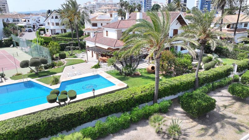 Foto 35f38cb1-dff3-4db1-ae48-f5d4fc6316fc. Chalet mit parking pool in Playa del Puig El Puig de Santa Maria
