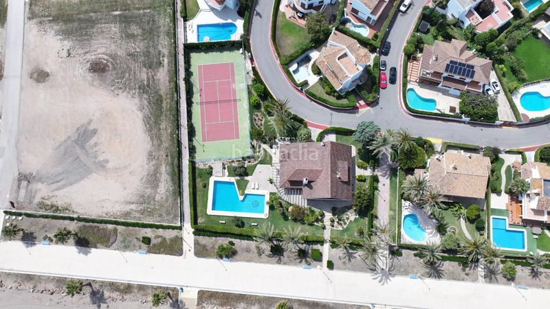 Foto 521465cf-5b04-49ed-a6ed-e51d4d854797. Chalet mit parking pool in Playa del Puig El Puig de Santa Maria