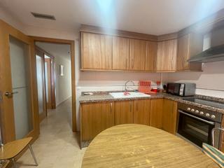 Appartement en Sant Josep-Zona Hospital. Ideal, muy luminoso!!!