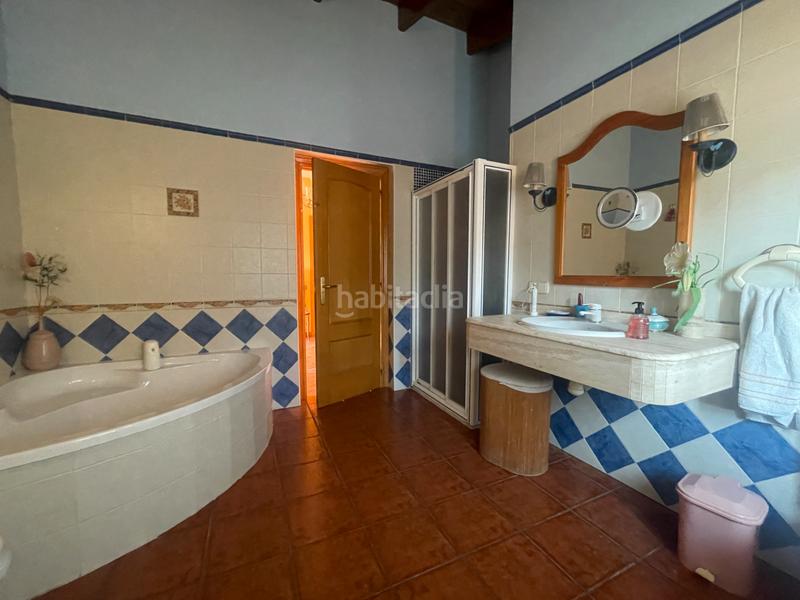 Foto 573a5058-13bc-4a95-b2ce-990f3a495c54. Chalet con camino riscaldamento parcheggio piscina in Ontinyent