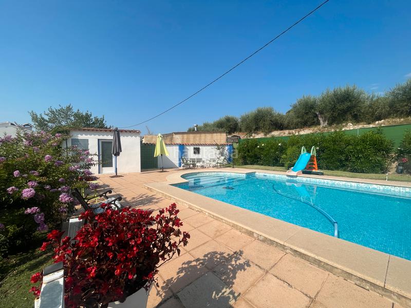 Foto d83421ad-6cba-4b4c-8530-dcccecac201c. Chalet con camino riscaldamento parcheggio piscina in Ontinyent