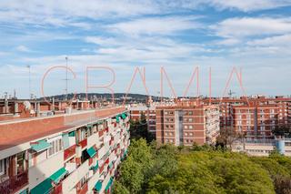 Pis  Travessera de les corts. Piso amplio y luminoso de 123m2 construidos, 4habitaciones,2baño