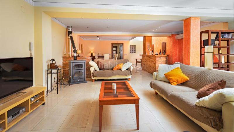 Foto 2732aaca-2f0b-4a61-b2b1-d2f24f884045. Casa amb calefacció aparcament a Centro Histórico Gandia