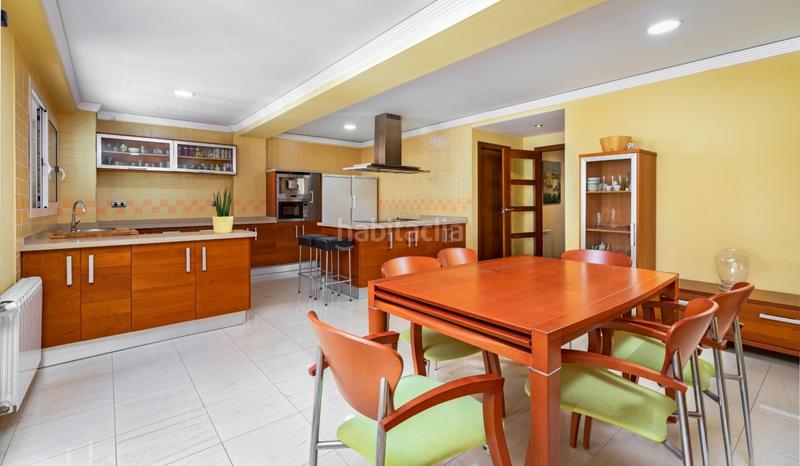 Foto c4ed8e37-8cf5-47c0-9179-68eef9c4e5b9. Casa amb calefacció aparcament a Centro Histórico Gandia