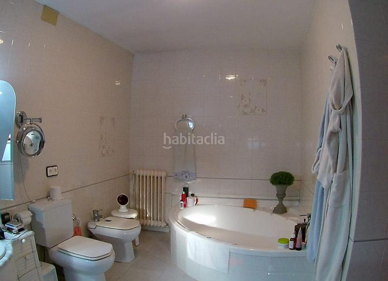 Foto c3bef4cf-2b9e-4e11-9d88-792c35ef3dba. Chalet con riscaldamento parcheggio piscina in La Miranda-Can Candeler Sant Just Desvern