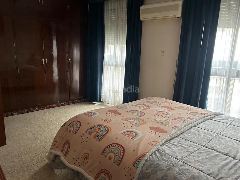 Foto c5cbc9ff-1d82-4fb4-b55c-c4eaa2f1cb1b. Casa en Centro - Doña Mercedes Dos Hermanas