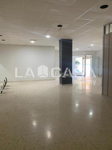Foto 741170c9-a71e-4ef3-900b-2f7346a4f871. Business premise in Bajadilla - Fuente Nueva Algeciras