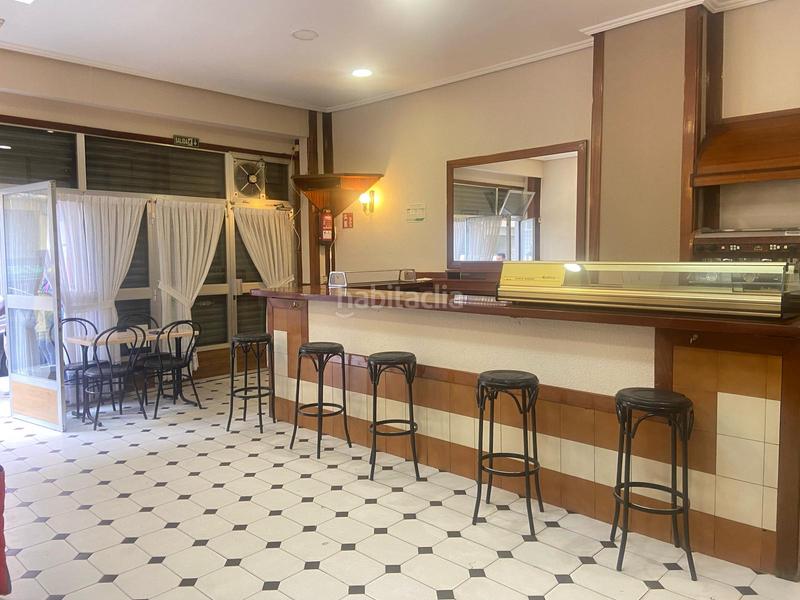 Foto ceb3c603-a4a1-4e09-bf22-5a1bb9e951e4. Local comercial en La Peña Bilbao